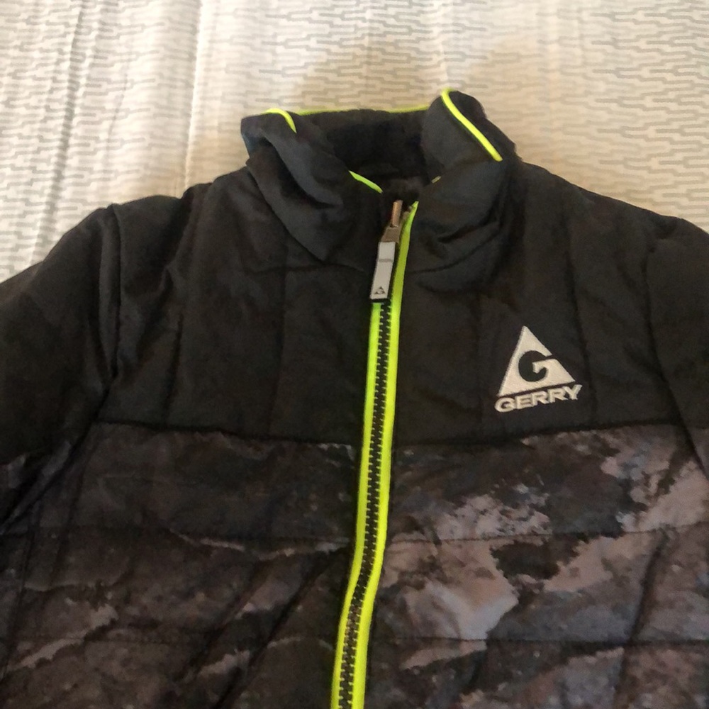 Gerry kids puffer jacket - Picture 2 of 4